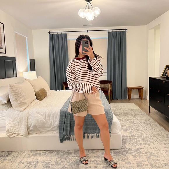 Crewneck sweater - Picture 3 of 7